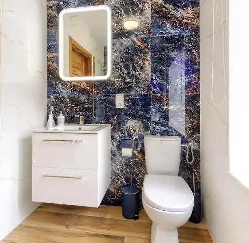 Appartamento Happiness Holidays - Old Town 10 *